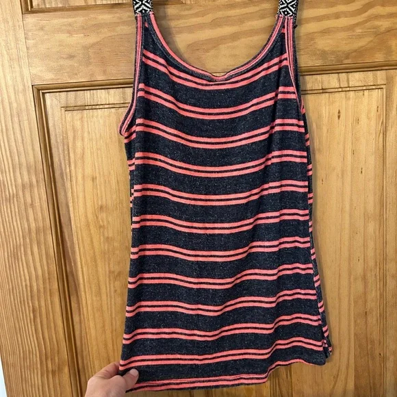 Buckle Pink and Black Striped Tank Top - Picture 3 of 4